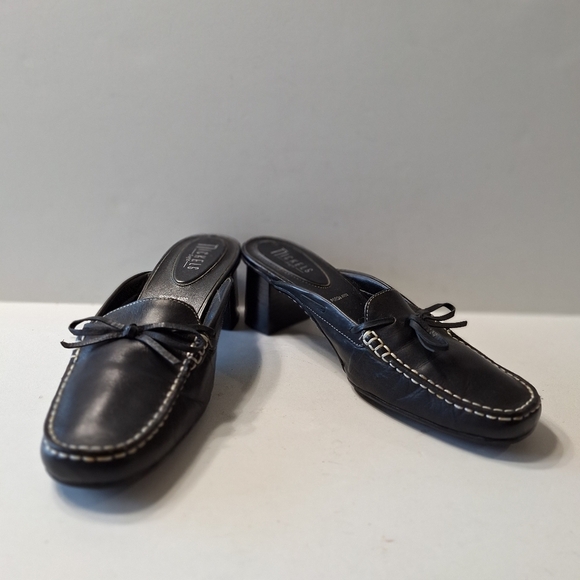 Nickles Soft Black Leather Hobson Preppy Academia Slip On Heeled Mules Size 9M - Picture 9 of 13
